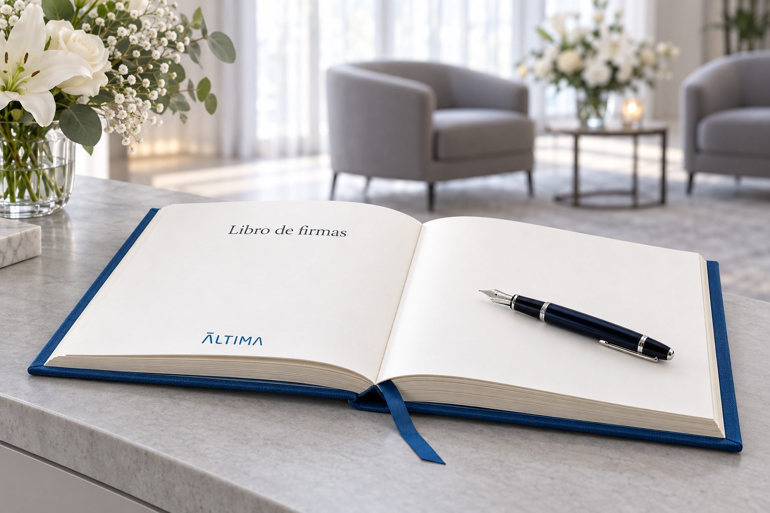 Libro de firmas Áltima abierto con pluma